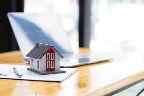 Pourquoi les maisons DPE en F et en G sont interdits à la location ?